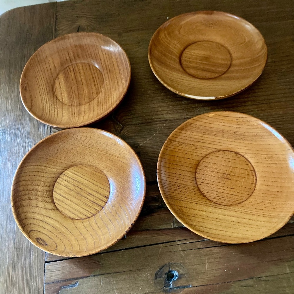 VTG Monkey Wood Saucers (4)